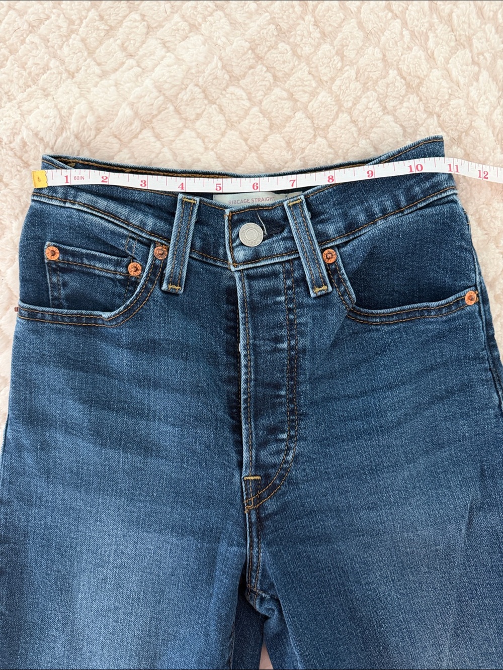 Levi’s Ribcage straight jeans - Picture 3 of 7